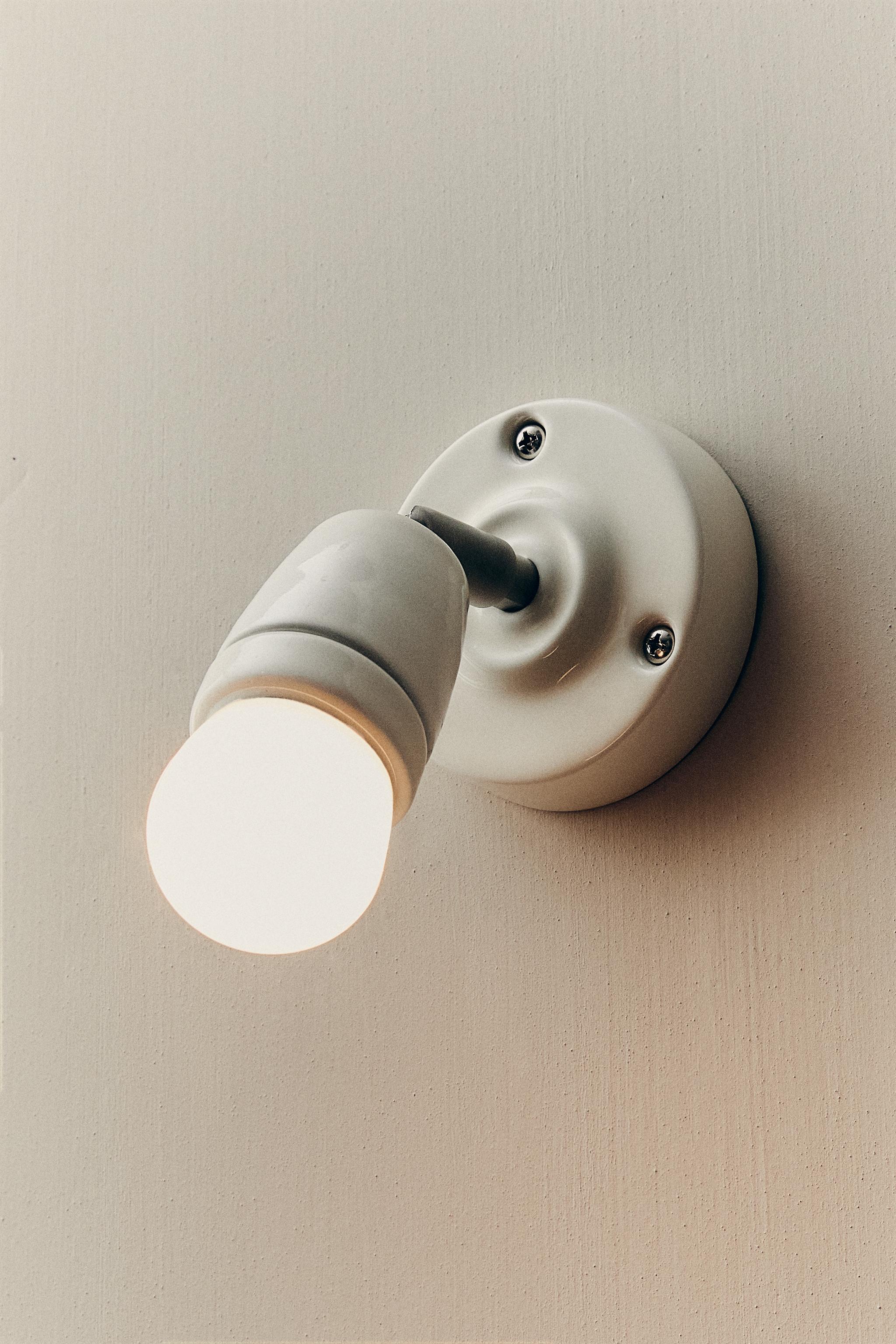 LAMPE | APPLIQUE MURALE CÉRAMIQUE
